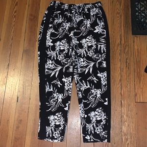 White House Black Market - B&W floral pants